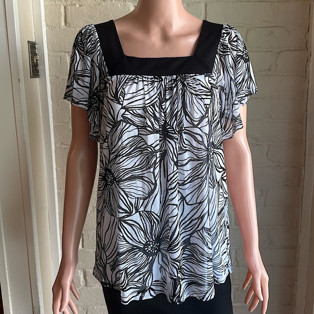Fashion Bug size medium black and white zebra print summer blouse